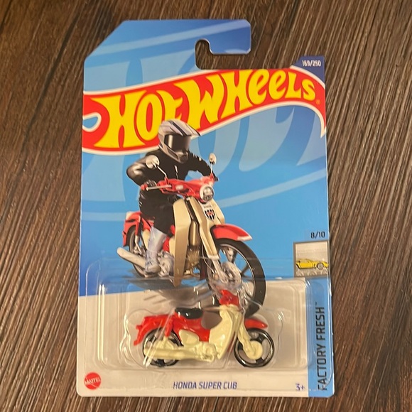 Mattel Toys Honda Super Cub Motorcycle Hot Wheels 222 Poshmark